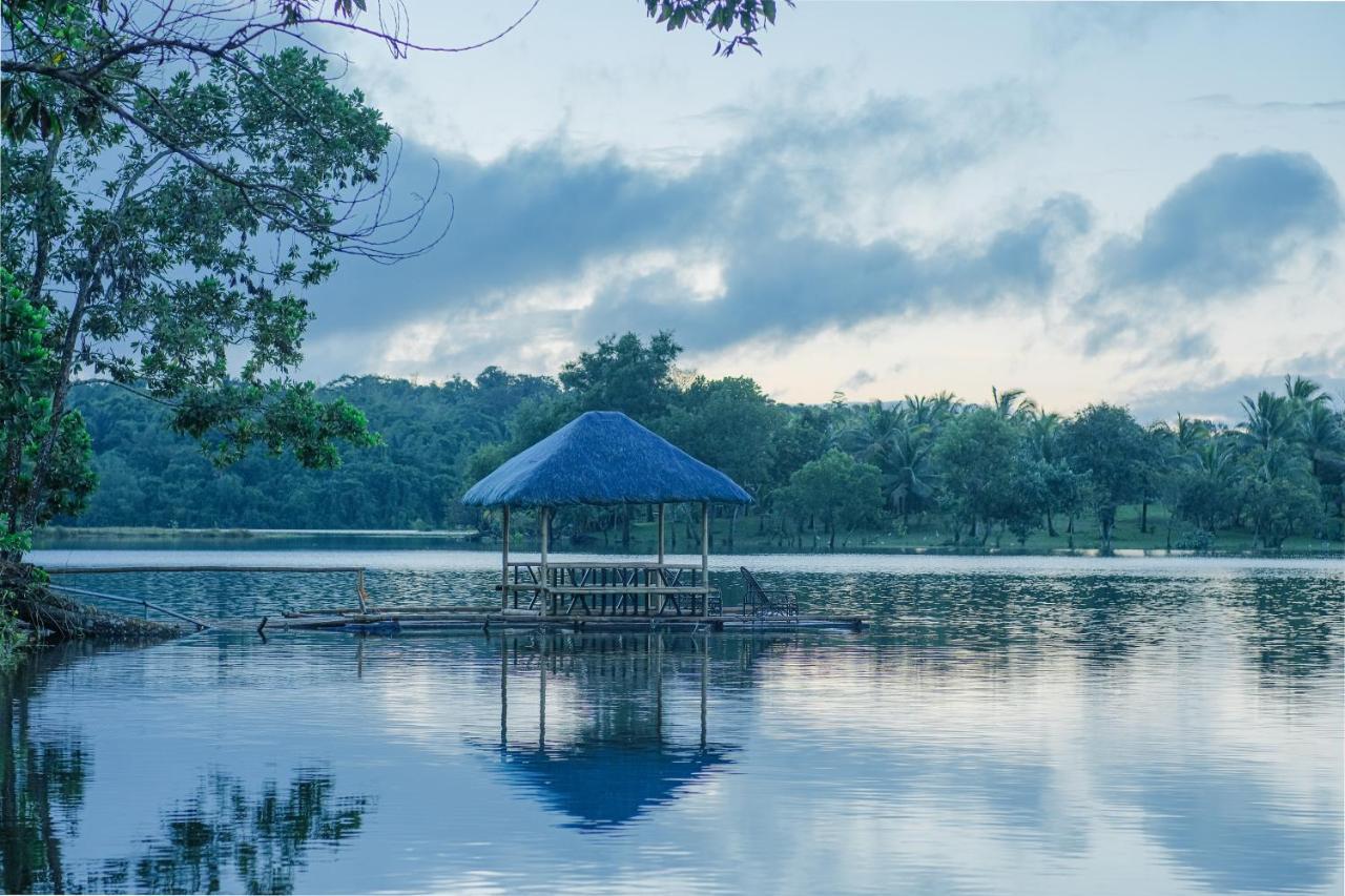 Almost Heaven Lake Resort By Cocotel Cavinti 外观 照片