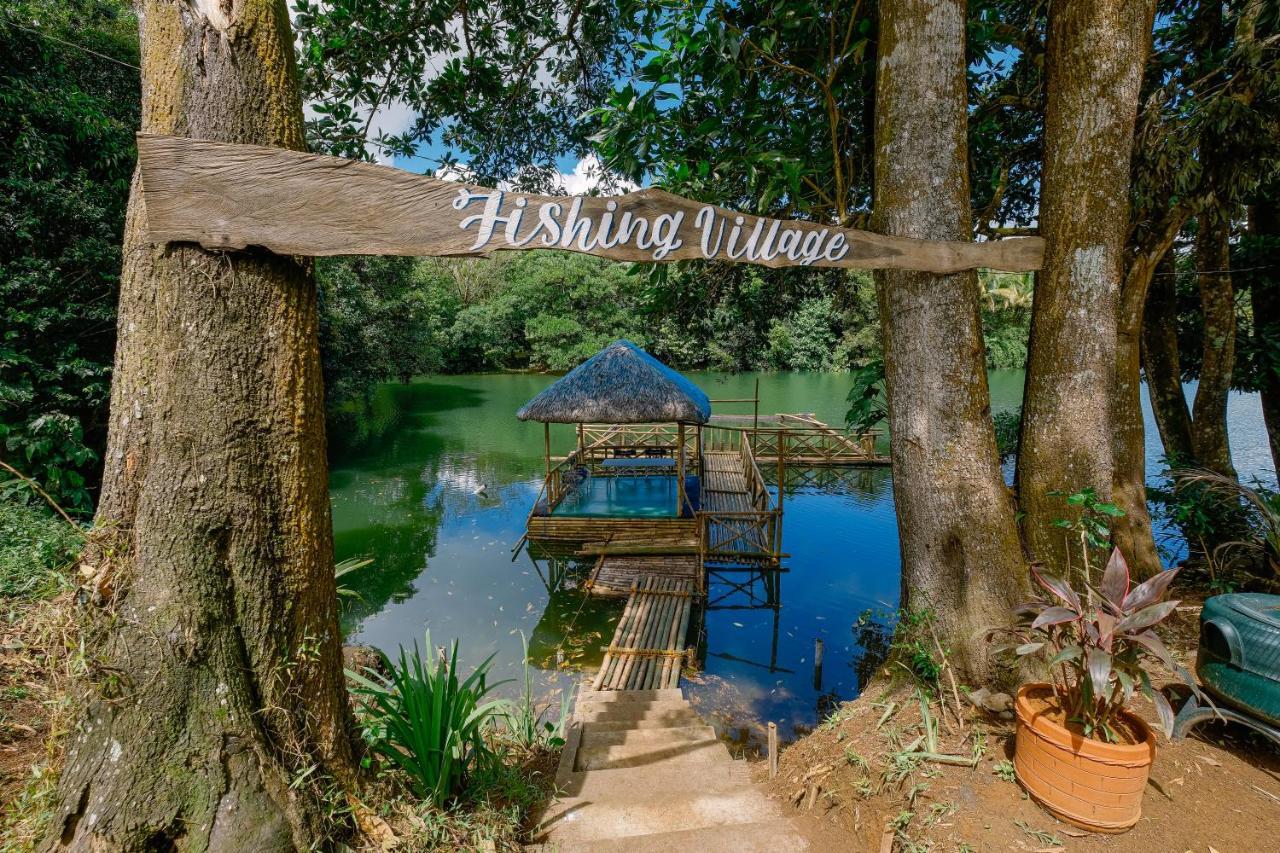Almost Heaven Lake Resort By Cocotel Cavinti 外观 照片