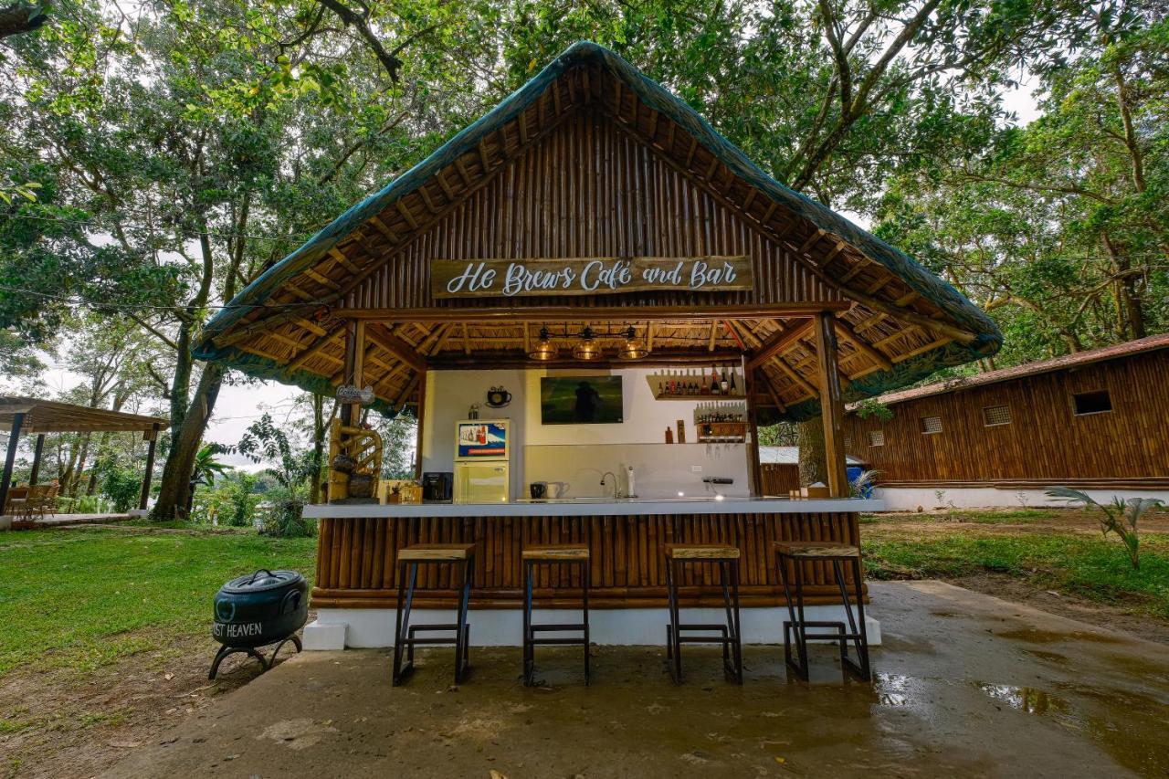 Almost Heaven Lake Resort By Cocotel Cavinti 外观 照片