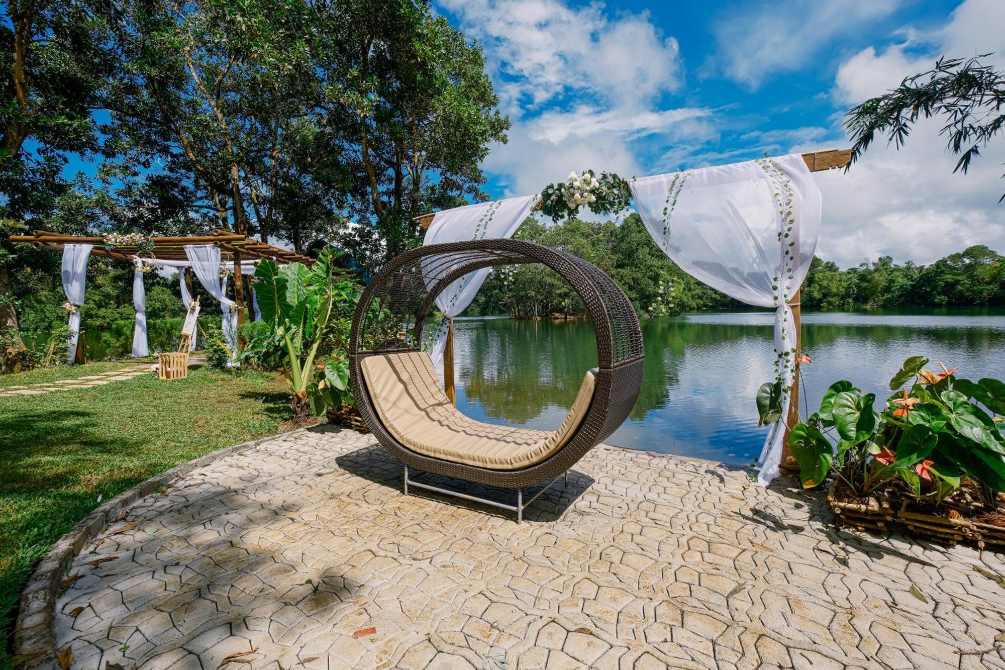 Almost Heaven Lake Resort By Cocotel Cavinti 外观 照片