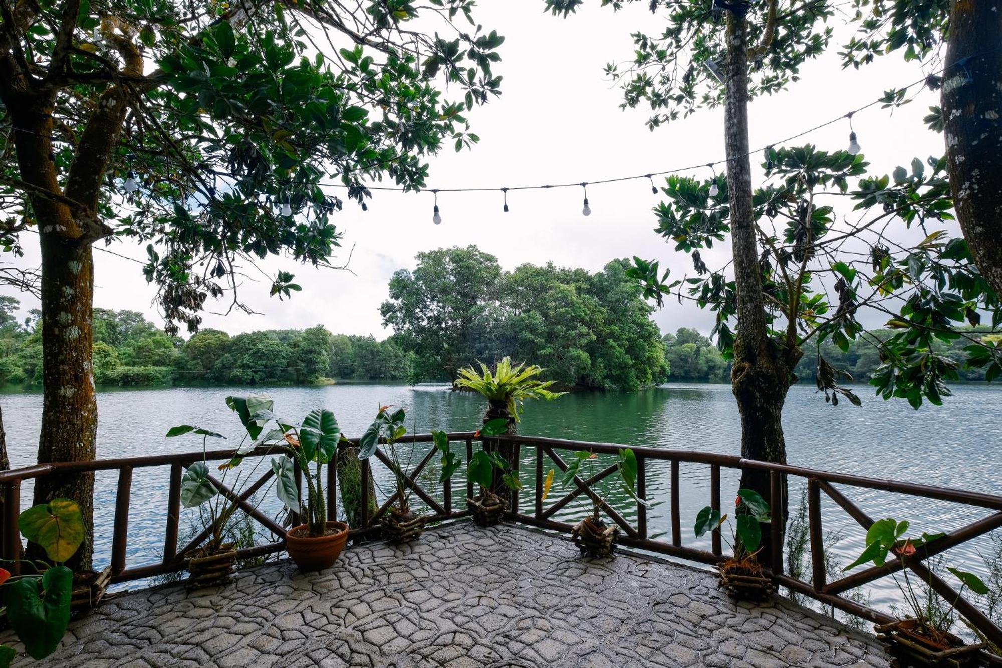Almost Heaven Lake Resort By Cocotel Cavinti 外观 照片