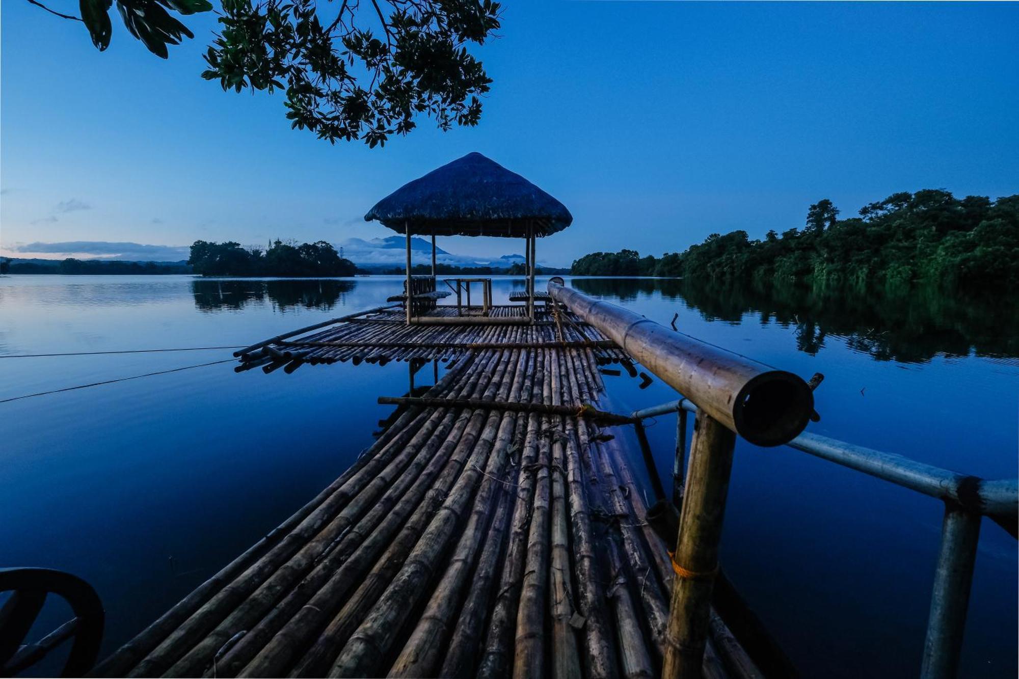 Almost Heaven Lake Resort By Cocotel Cavinti 外观 照片