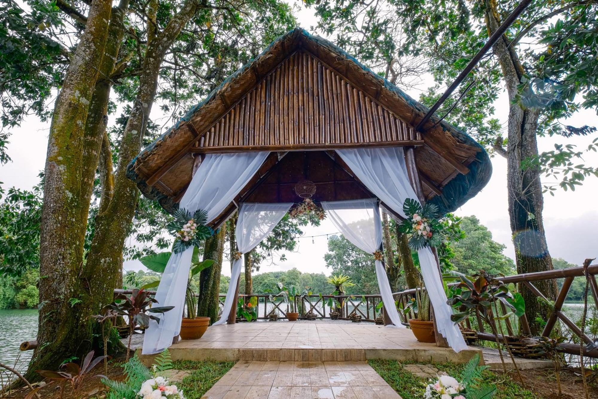 Almost Heaven Lake Resort By Cocotel Cavinti 外观 照片