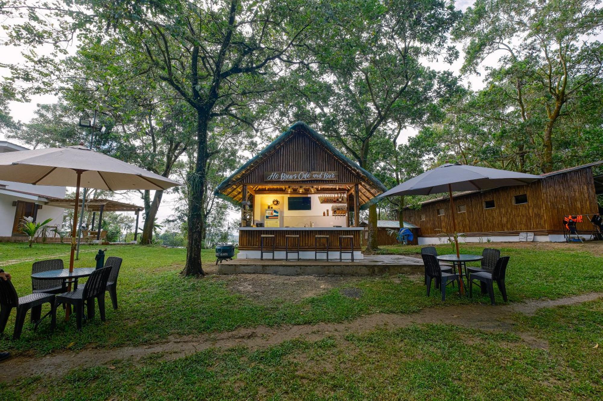 Almost Heaven Lake Resort By Cocotel Cavinti 外观 照片