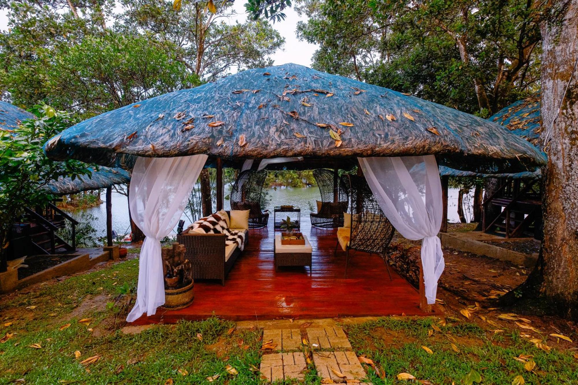 Almost Heaven Lake Resort By Cocotel Cavinti 外观 照片